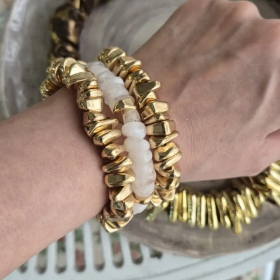 ست گردنبند و دستبند