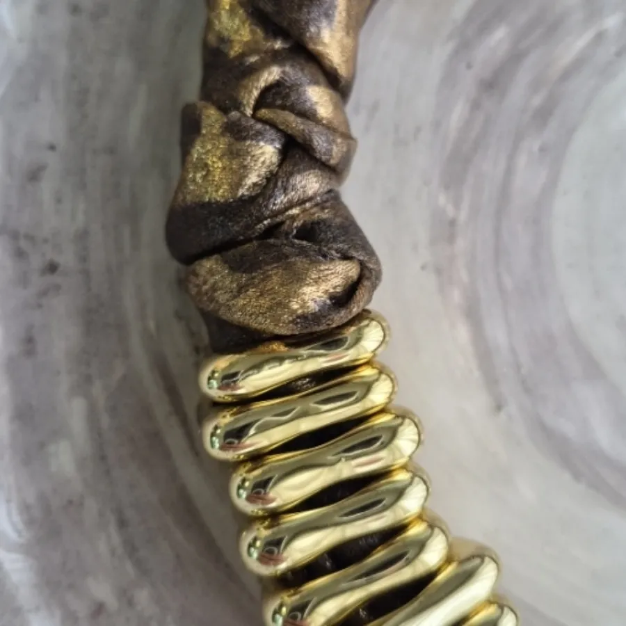 ست گردنبند و دستبند