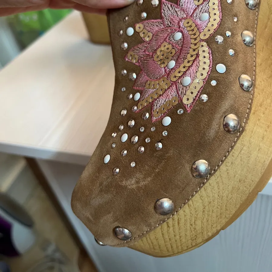 صندل اسپانیایی