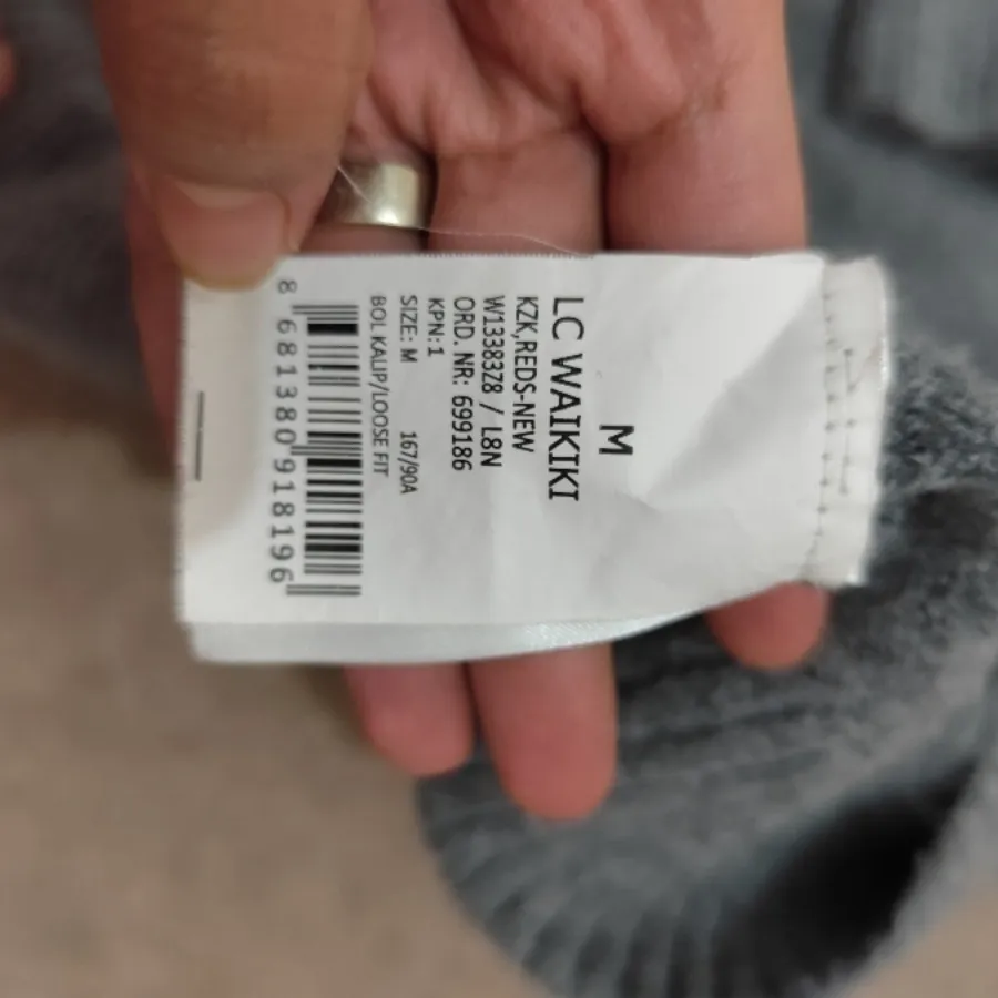 پلیور ال سی وایکیکی اصل