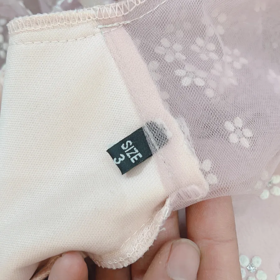 پیراهن عروسکی صورتی