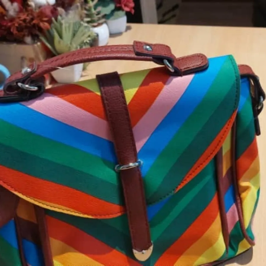 کیف رنگین کمانی