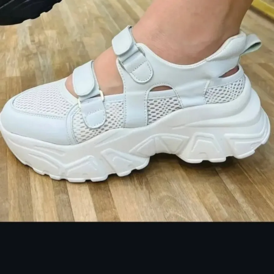 کفش اسپرت سفید