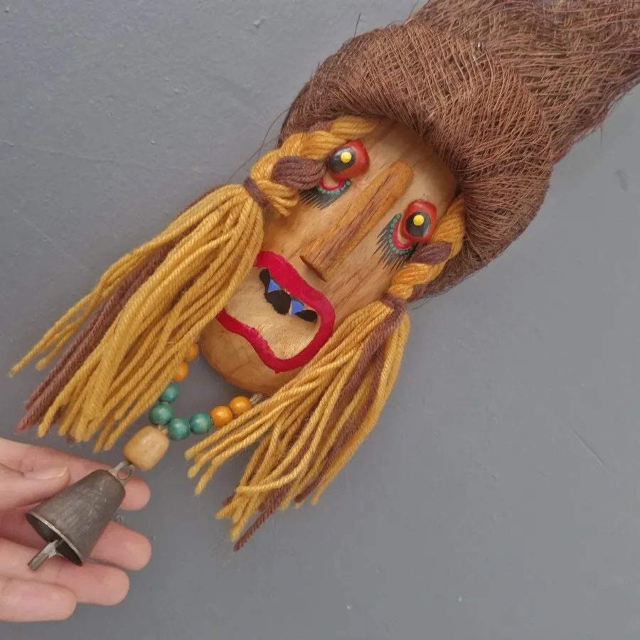 آویز دیواری ماسک چوبی