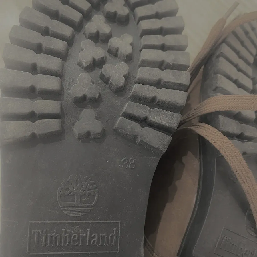 بوت وارداتی