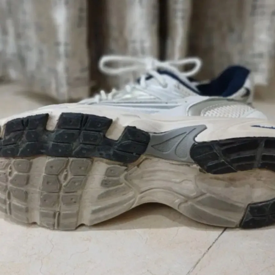 کفش نیوبالانس530