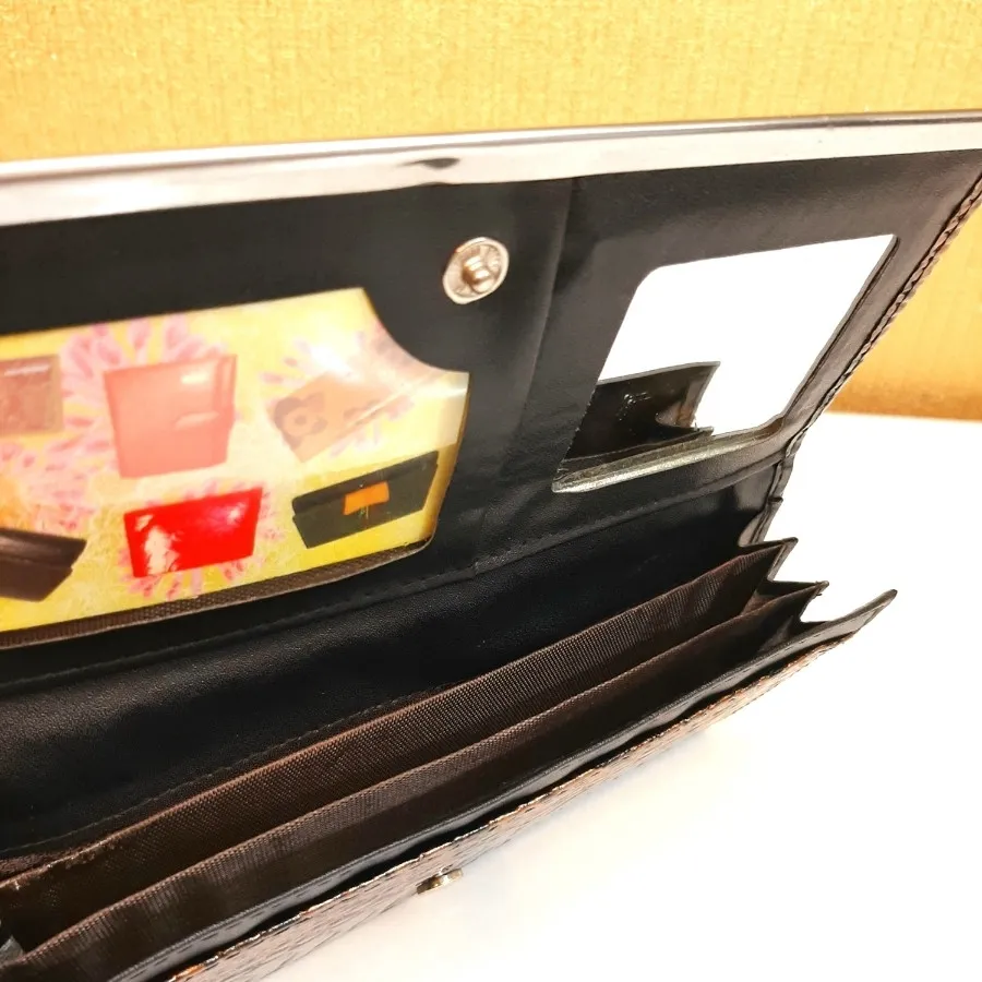 کیف پول مشکی