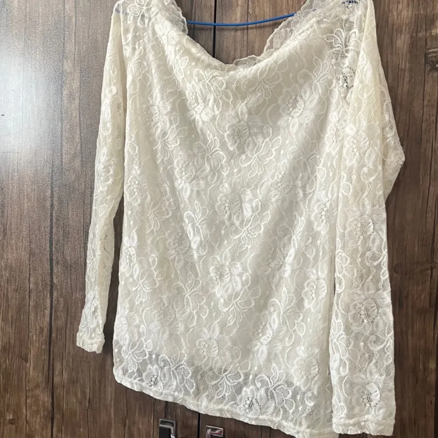 شومیز سفید گیپور