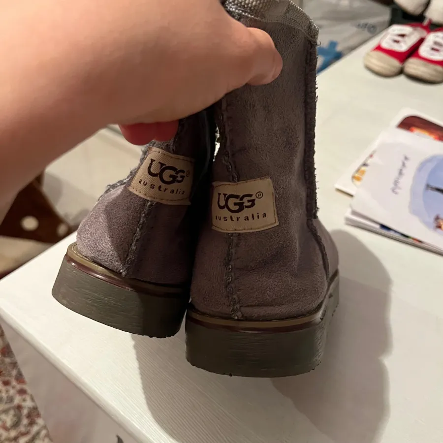 Ugg