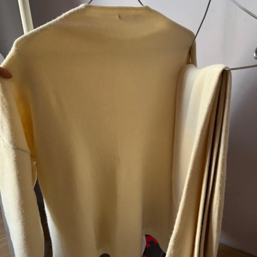 ست بافت شلوار و بلوز کرم