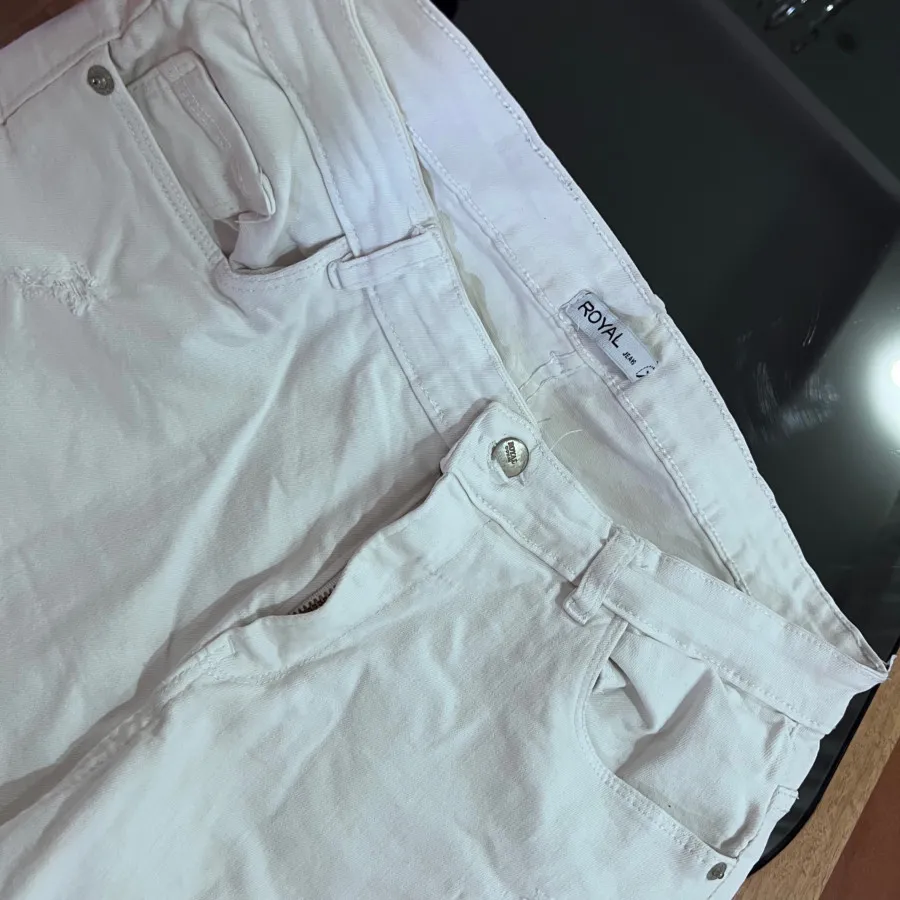 شلوار جین اسلیم فیت