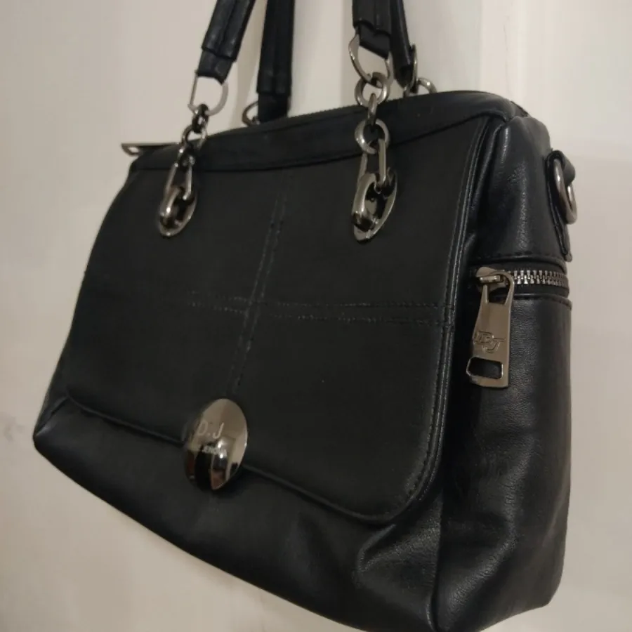 کیف دنیز جنوا(دیوید جونز)