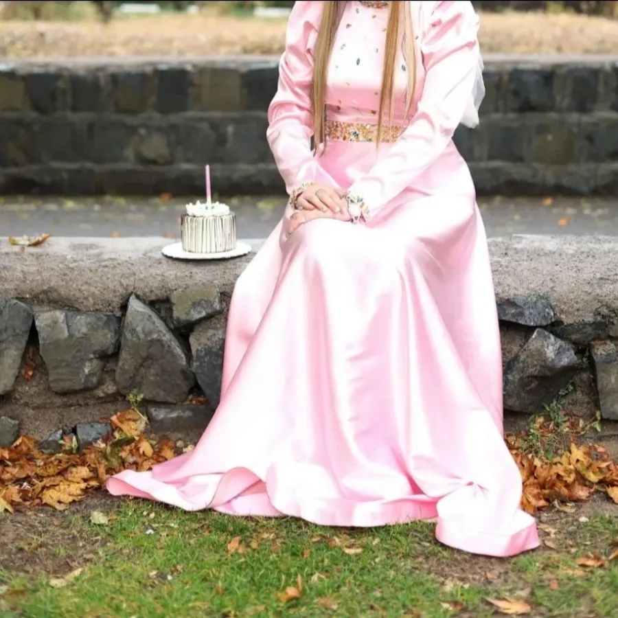 توربان سنگ دوزی و لباس مج