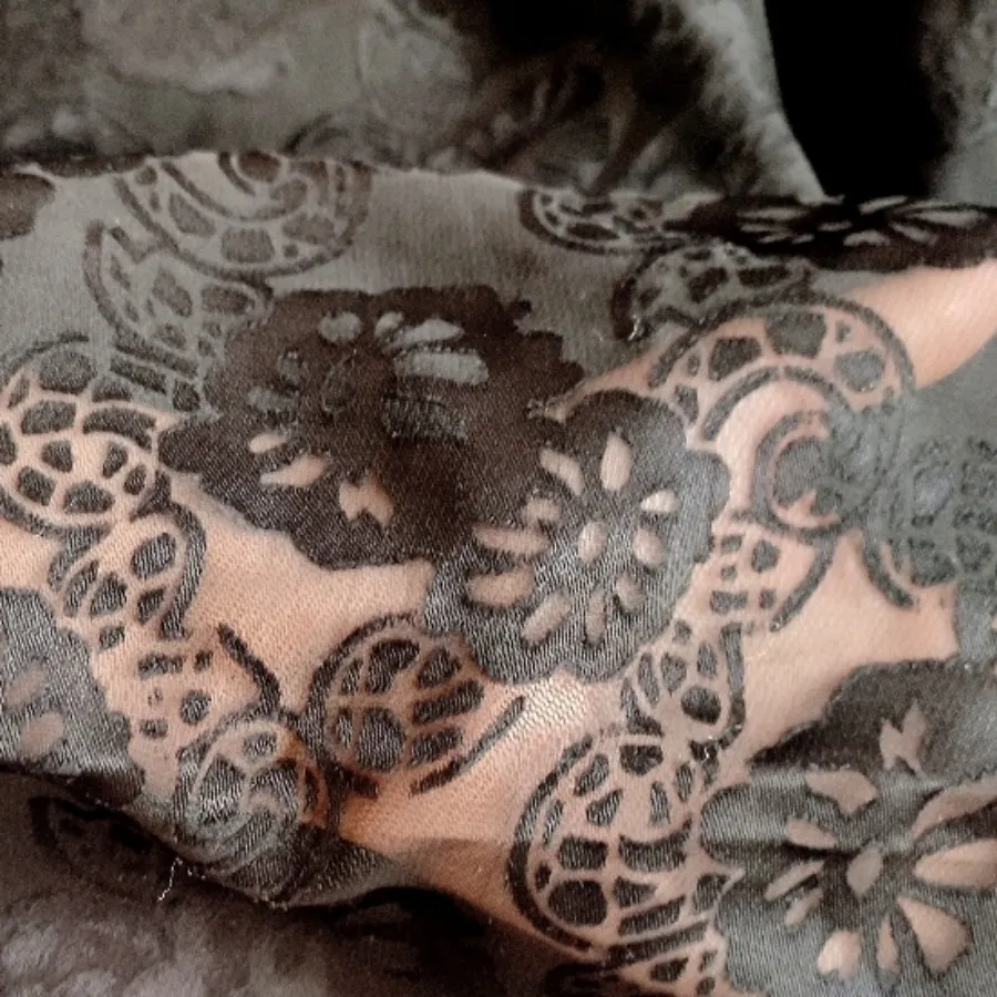 چادررنگی و مشکی