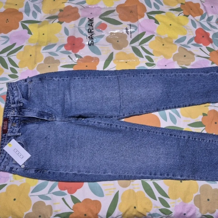 شلوار لی آبی