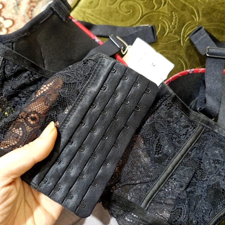 ست لباس زیر دکلته فانتزی