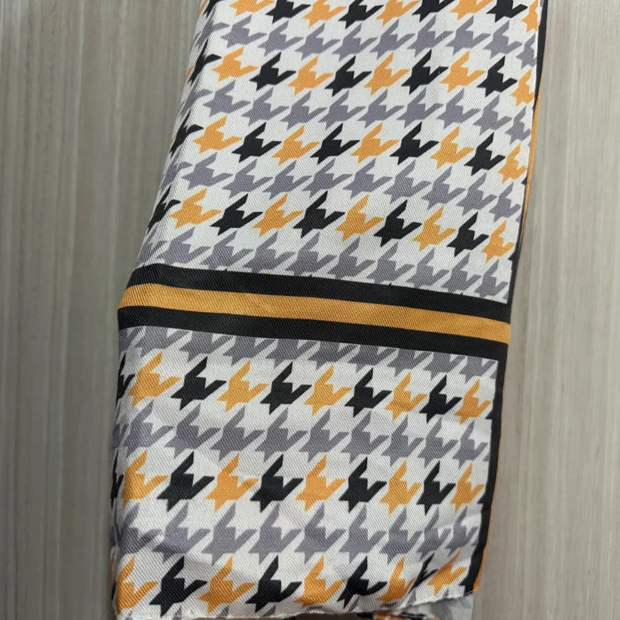 شال طرح جیوانچی