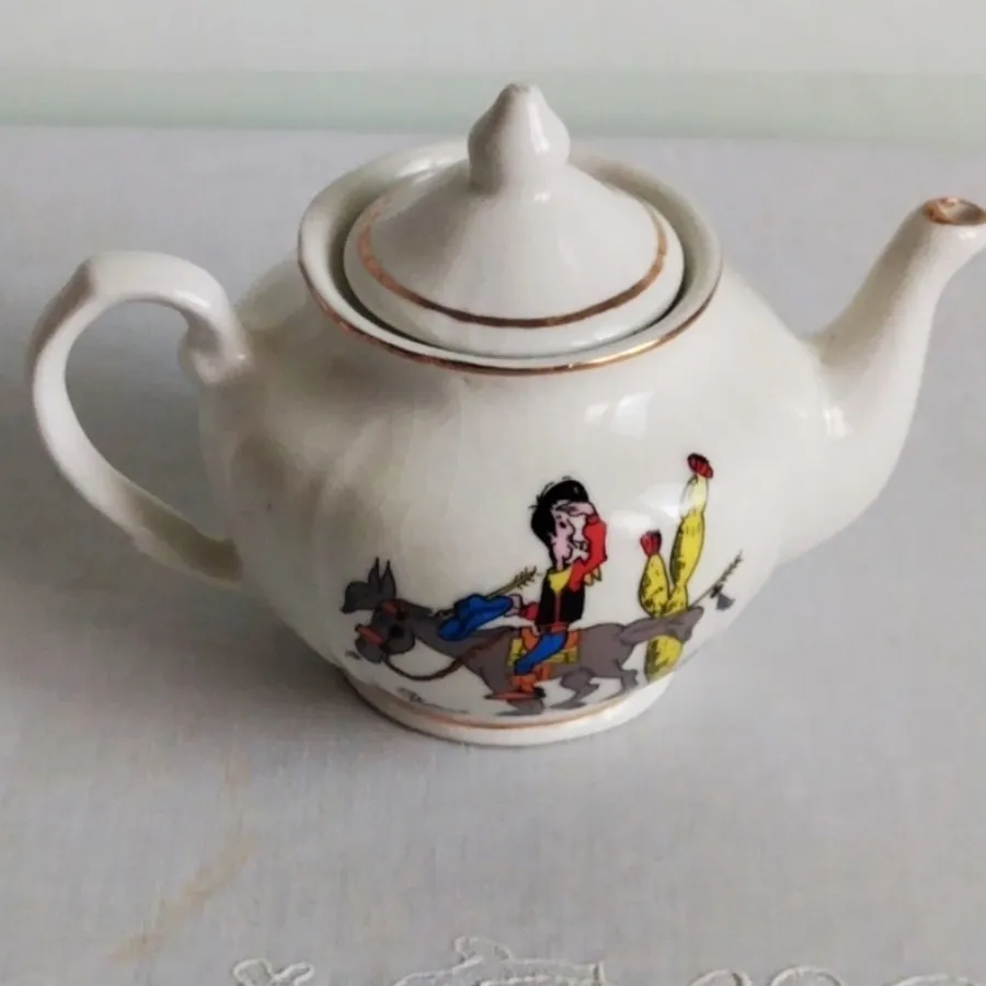 قوری لوک خوش شانس