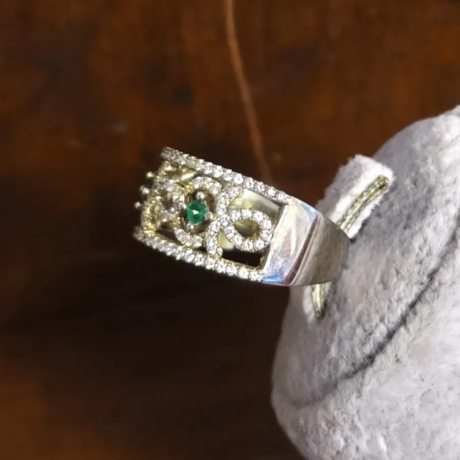 انگشتر نقره طرح جواهر