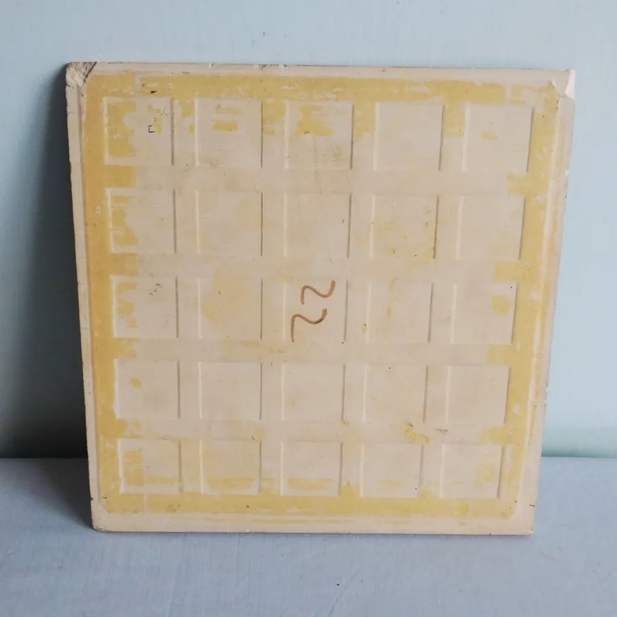 کاشی تزیینی