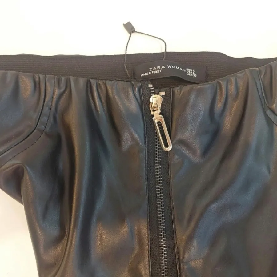 شلوار چرم برند zara