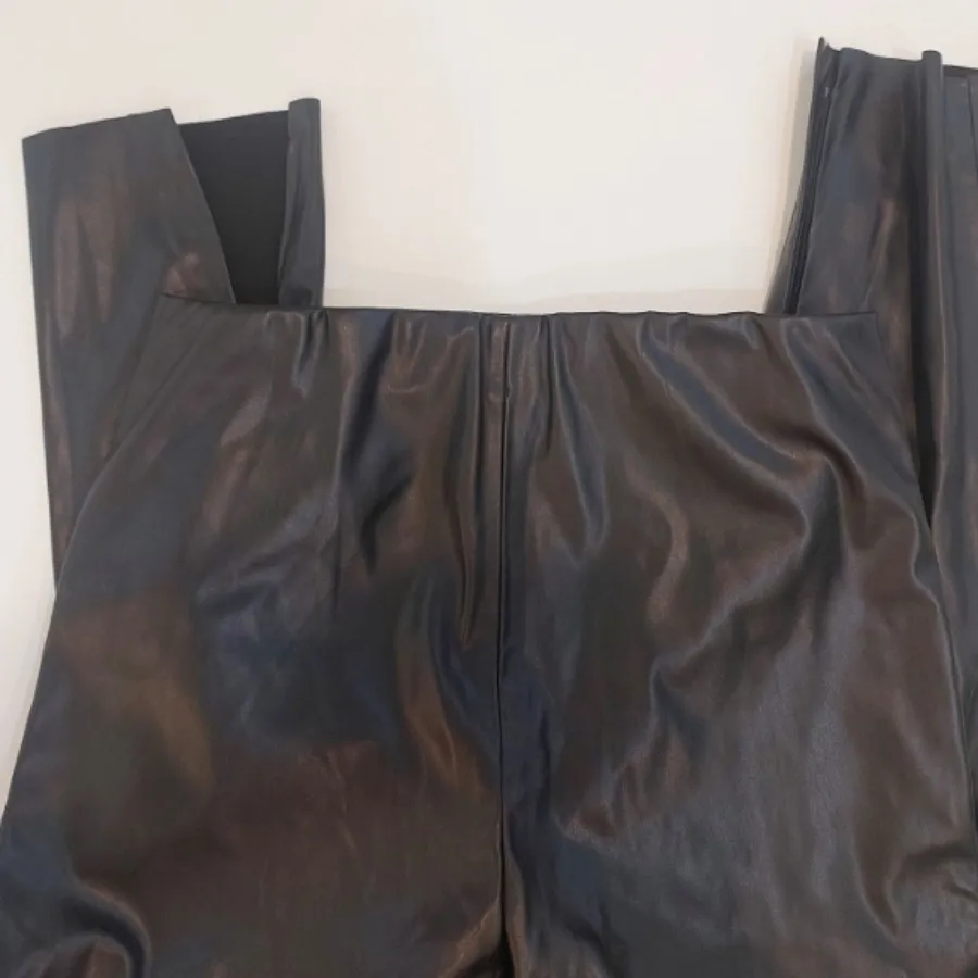 شلوار چرم برند zara