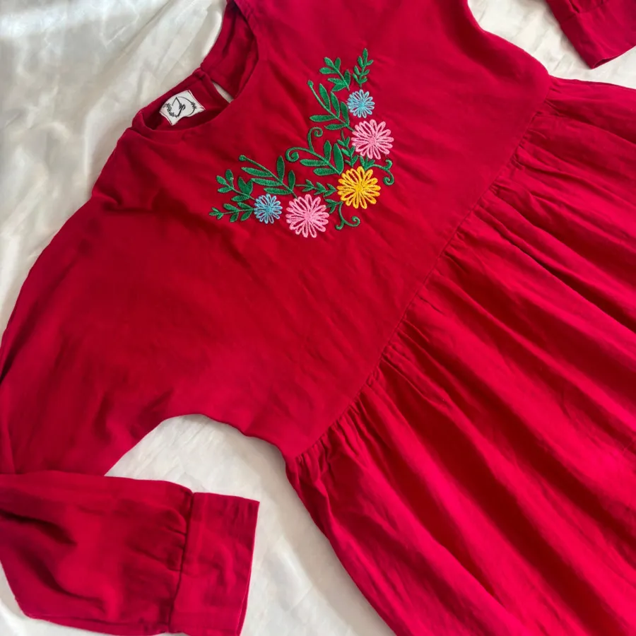 پیراهن سرخابی