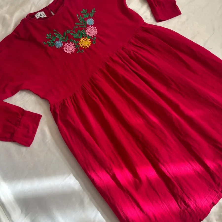 پیراهن سرخابی