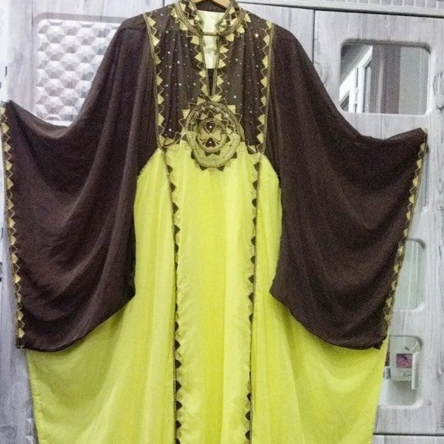 لباس فاخر اماراتی