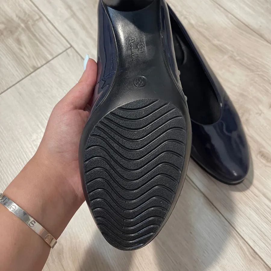 کفش دنیلی سرمه ای ورنی