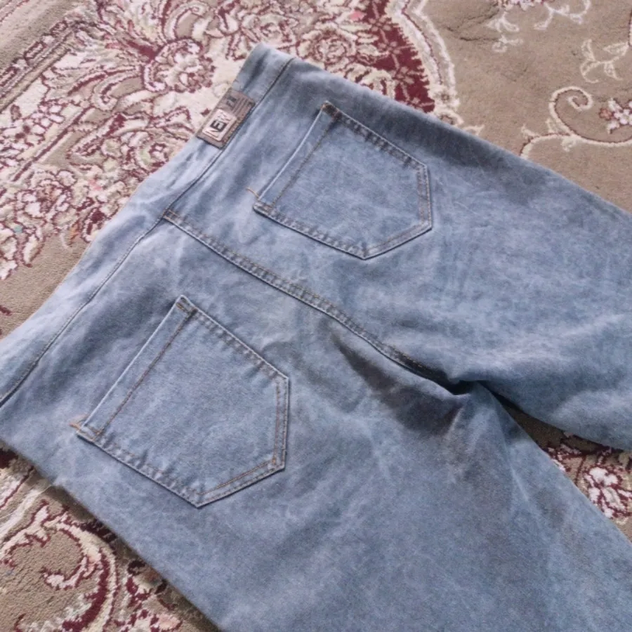 شلوار لی کاغذی