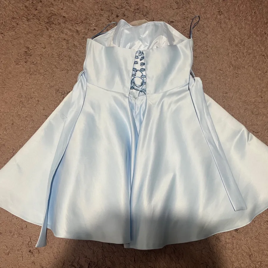 پیراهن دکلته