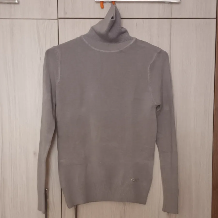 ژاکت گپ طوسی