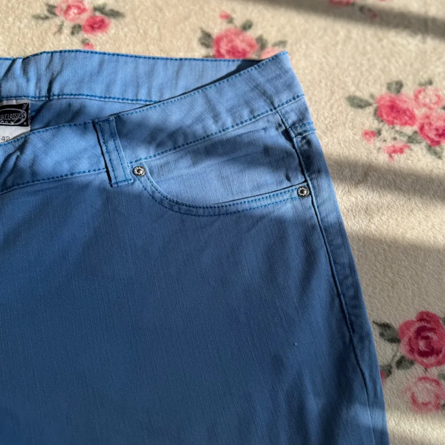 شلوار جین کشی