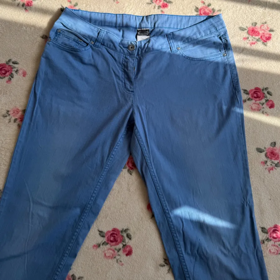 شلوار جین کشی