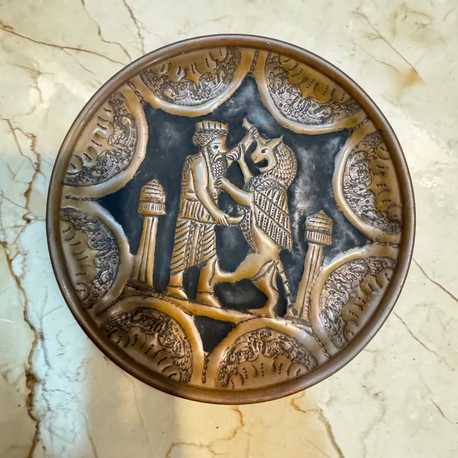 بشقاب مسی قلم زنی قدیمی