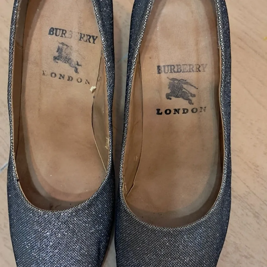 کفش نقره ای 38