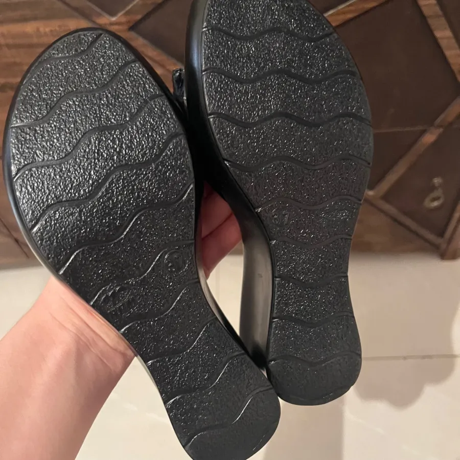 صندل مشکی زنانه