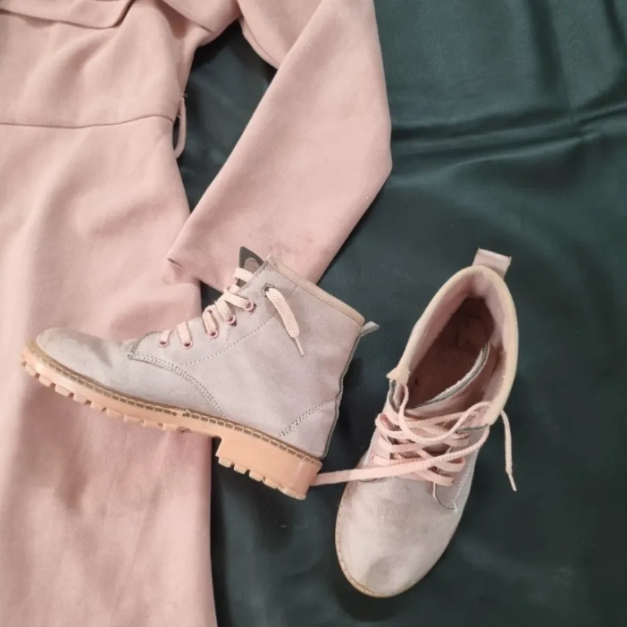 پالتو و نیم بوت