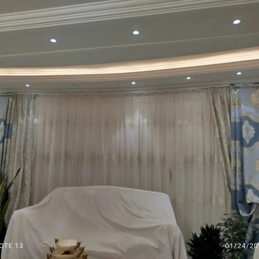 پرده ساتن و‌مخمل