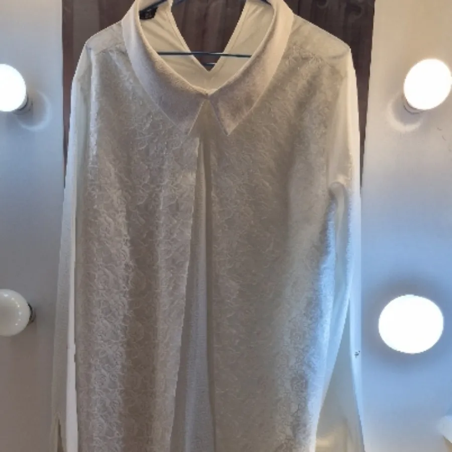 پیراهن سفید