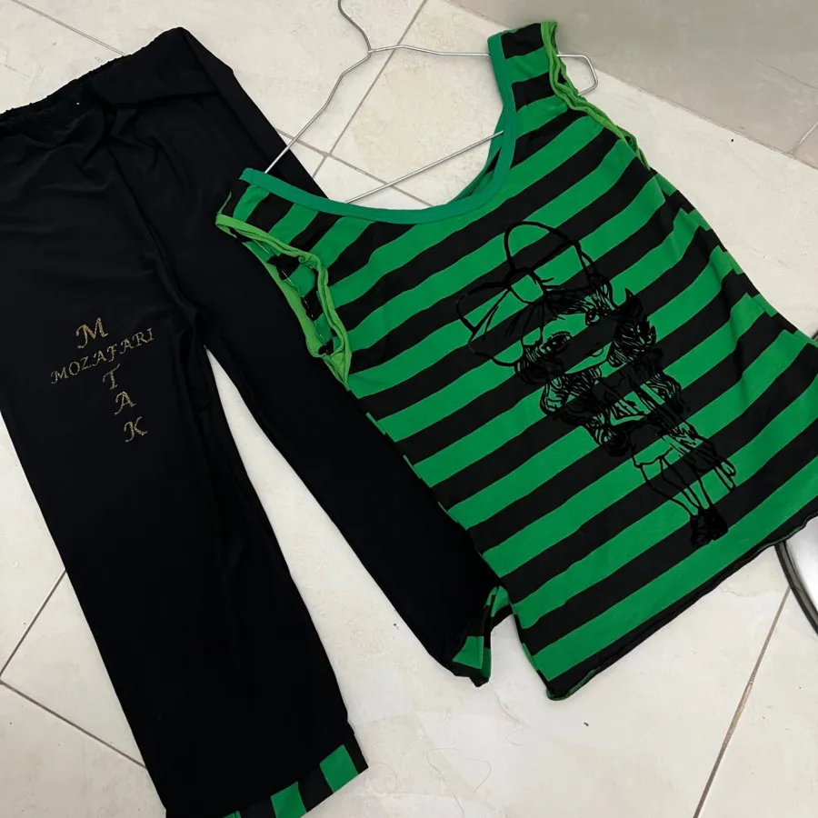 تاپ شلوارک باهم ارسال رای