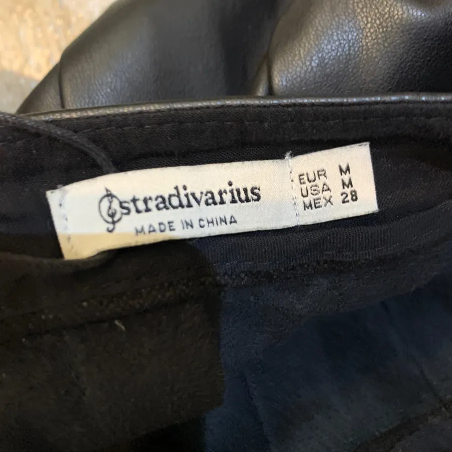 دامن stradivarius