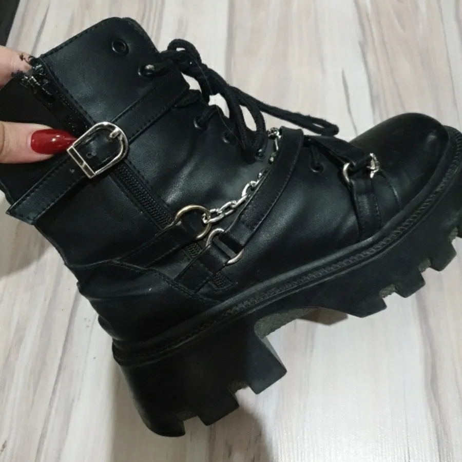 نیمبوت زنجیری