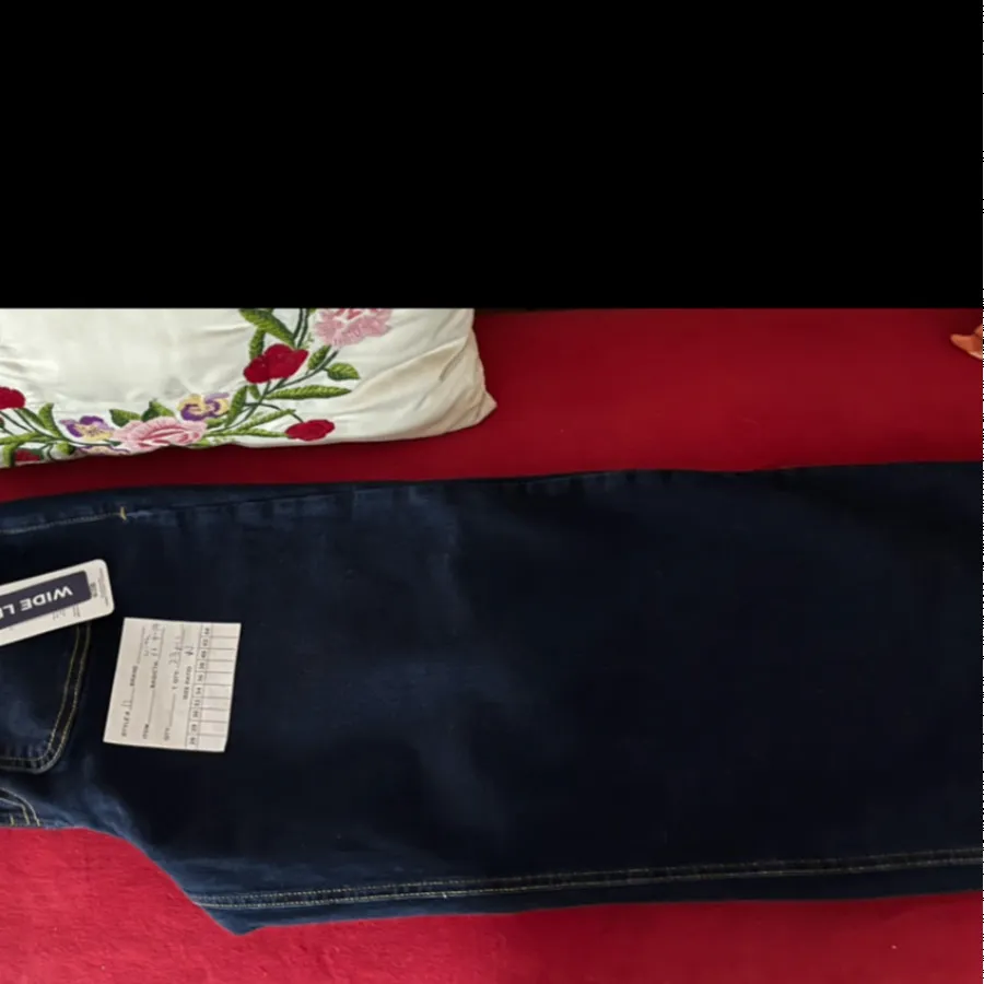 شلوار جین منگو