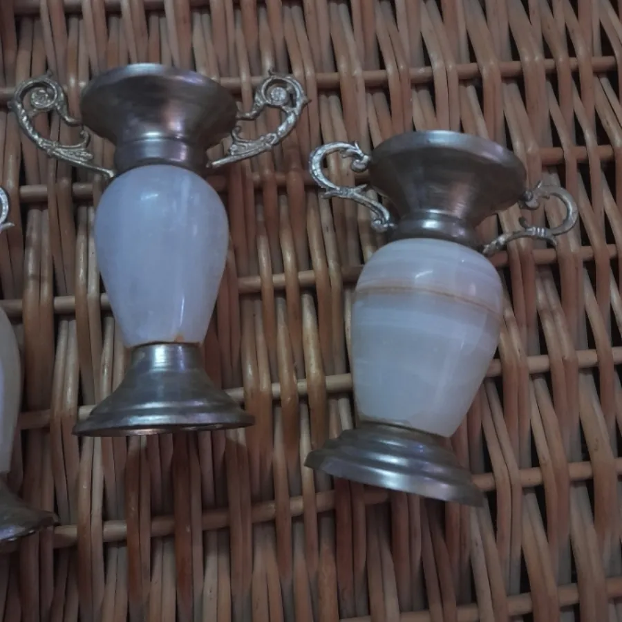 گلدان سنگی قدیمی