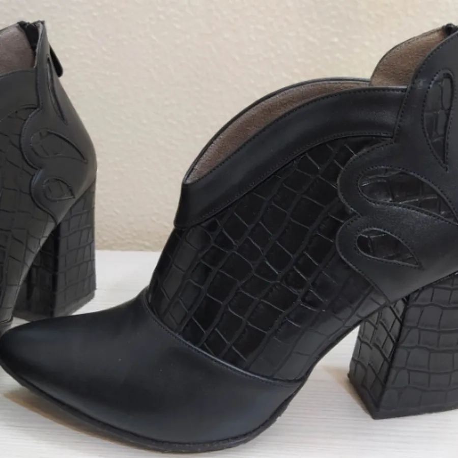 کفش ساق دار