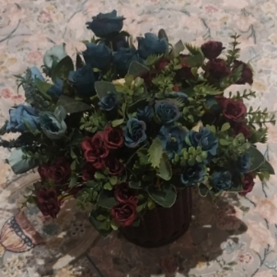 شش شاخه گل مصنوعی درحدنو