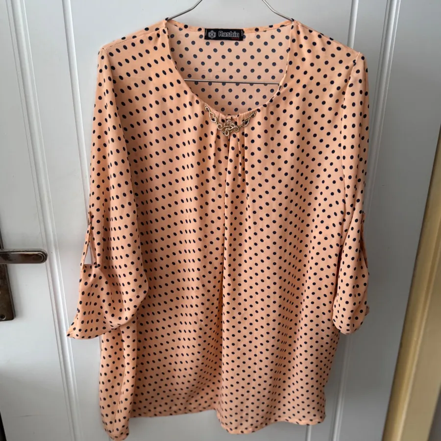 شومیز حریر خالخالی