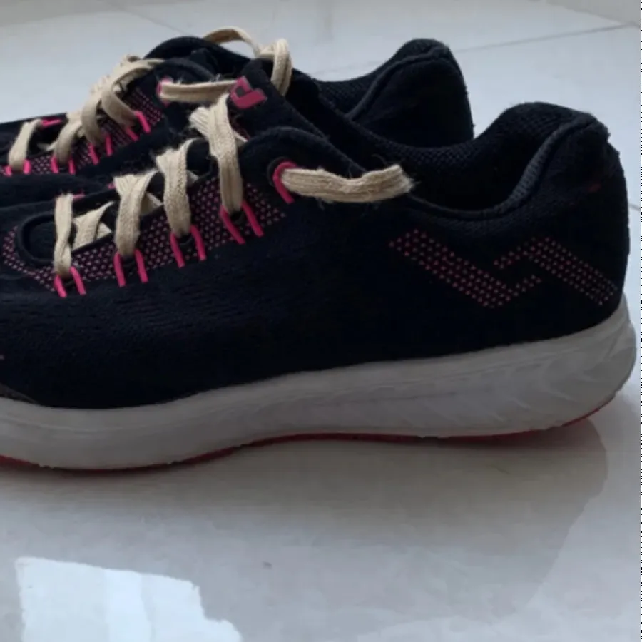 کتونی خارجی